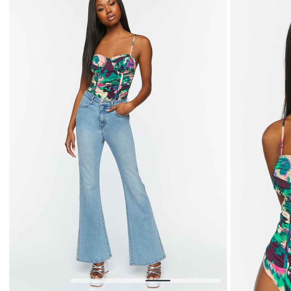 3 for $25💙Watercolor Ruched Bodysuit - Picture 8 of 8